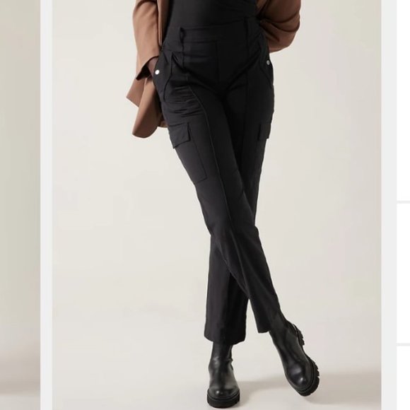 Athleta Vienna Cargo Pant Size 12 NWT in Black - Picture 1 of 16